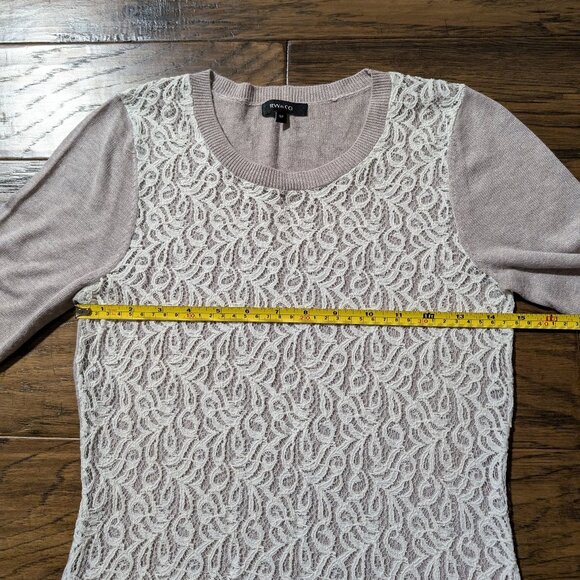RW&CO lace crew neck sweater taupe size small - Picture 13 of 15